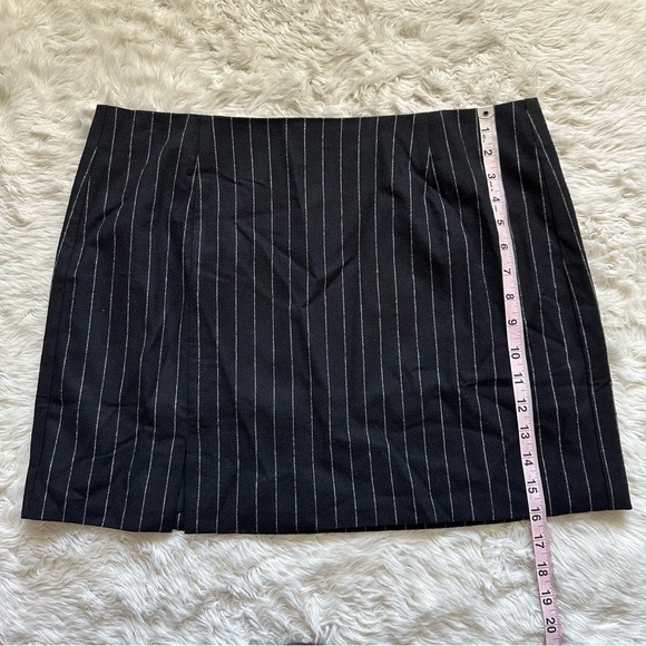 Madewell Skirt Wool-Blend Mini Pinstripe Italian Fabric Almost Black 12 NWT New - Picture 12 of 12